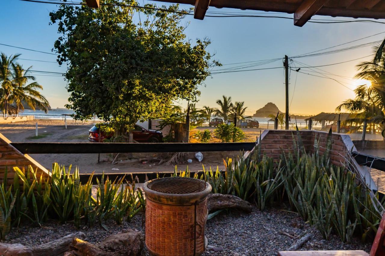 Casa Belen - Beautiful Beach View Home On Stone Island Isla La Piedra Kültér fotó